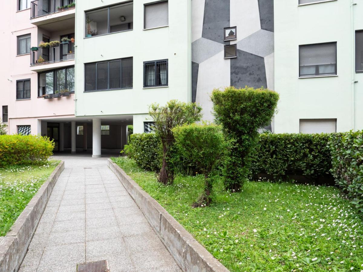Comfy Penthouse Apartamento Milão Exterior foto