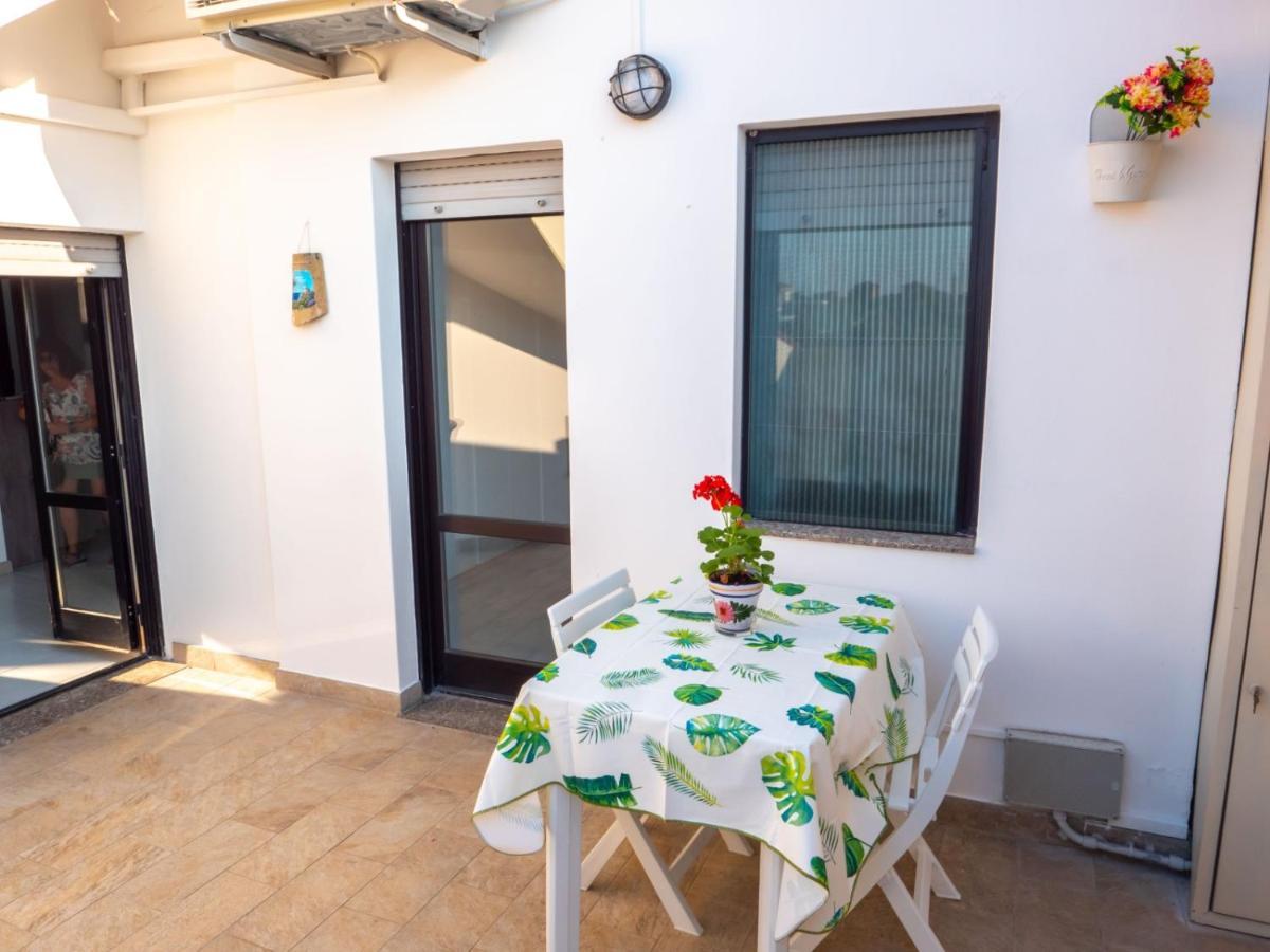 Comfy Penthouse Apartamento Milão Exterior foto